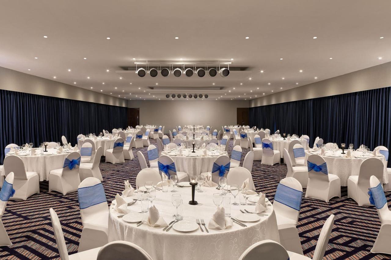 Four Points By Sheraton Dar Es Salaam New Africa Exterior foto