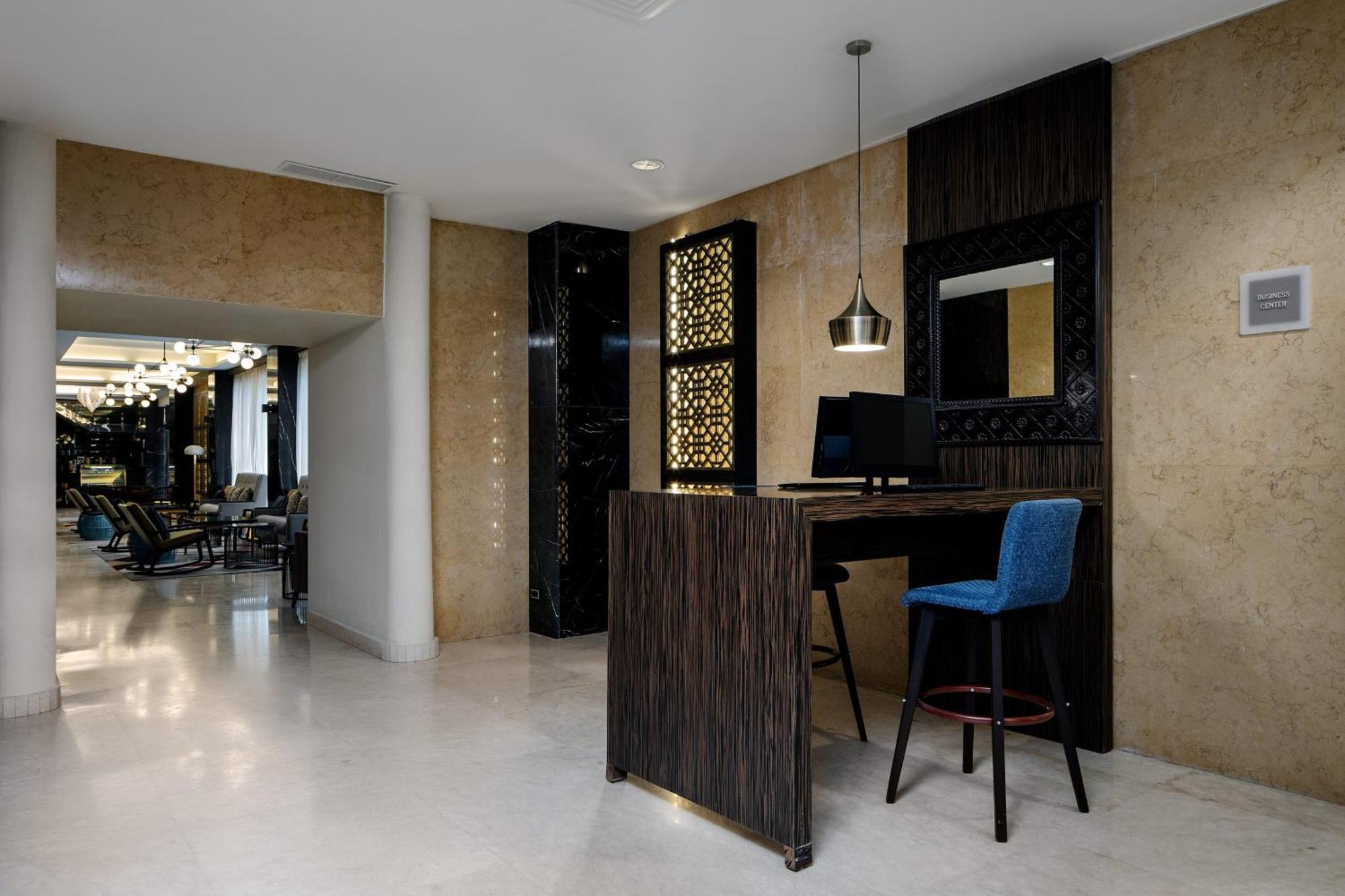 Four Points By Sheraton Dar Es Salaam New Africa Exterior foto