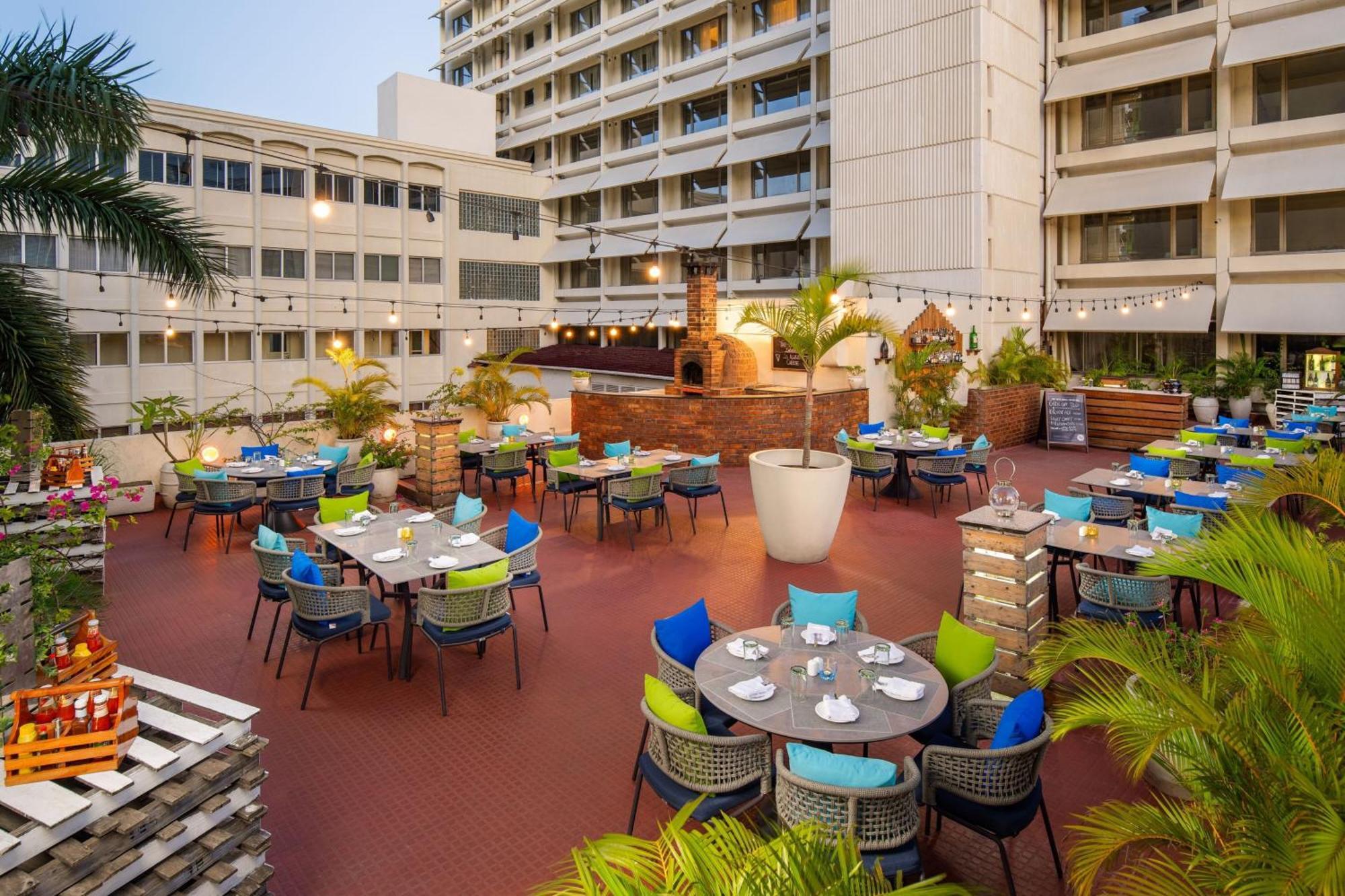 Four Points By Sheraton Dar Es Salaam New Africa Exterior foto